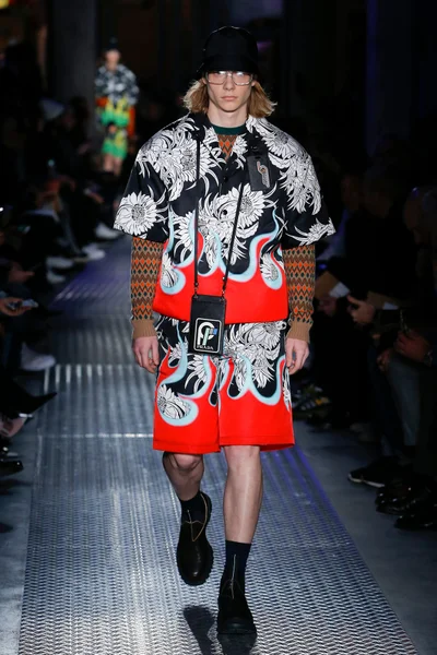 Look 27